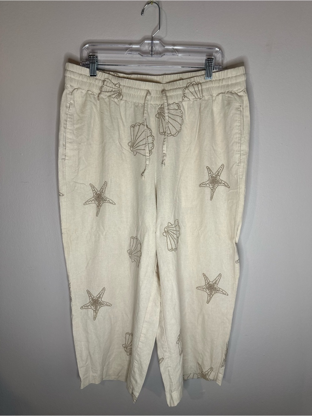 Women’s Cream Shell-Print Linen Drawstring Pants 1X